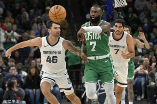 在该赛事中 在该赛事中