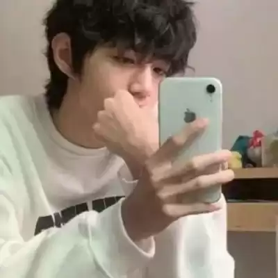 郁雁卉